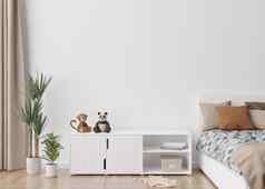 空白色墙现代孩子房间模拟室内斯堪的那维亚风格免费的复制空间图片海报床上藤篮子玩具舒适的房间孩子们呈现