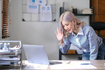 亚洲女会说话的出售<strong>报告视频会议</strong>移动PC在线<strong>会议视频</strong>调用工作首页远程