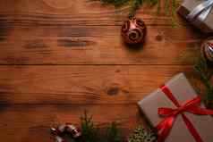 圣诞节作文圣诞节礼物盒子松分支机构木背景