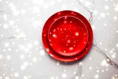红色的空板大理石表格平铺背景餐具装饰浪漫的假期晚餐圣诞节时间情人节一天
