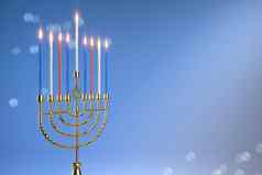 呈现图像犹太人假期光明节烛台传统的枝状大烛台散景背景