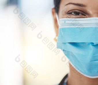 科维德医疗脸面具女医生安全齿轮卫生保护医疗保健保险医院特写镜头肖像女人病毒流感大流行冠状病毒复制空间