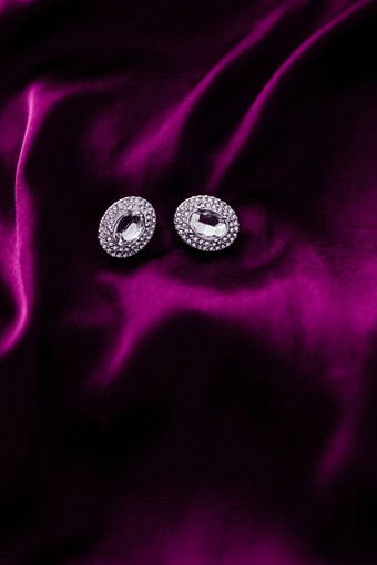 奢侈品钻石耳环黑暗粉红色的丝绸织物假期魅力Jewelery现在