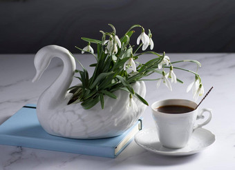 生活雪花莲陶瓷花瓶天鹅咖啡白色杯