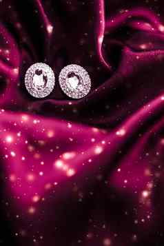 奢侈品钻石耳环黑暗红色的丝绸雪闪闪发光的假期冬天魔法Jewelery现在