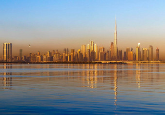 迪拜阿联酋视图迪拜天际线拍摄使迪拜溪港城市