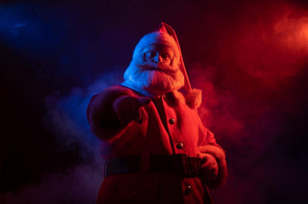 圣诞老人老人肖像蓝色的红色的霓虹灯光烟