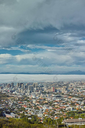 城市角小镇高视图城市角小镇南非洲多云的一天