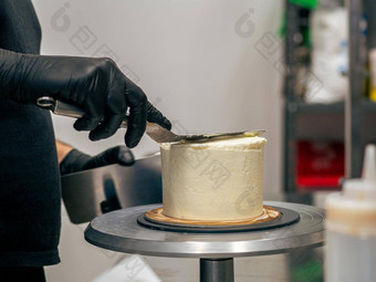 贝克老板装修杯蛋糕奶油咸焦糖黑色的手套