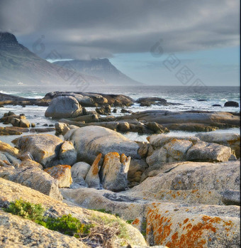 岩石海岸线<strong>西方</strong>角巨石岩石海岸线<strong>西方</strong>角南非洲