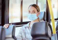 合规公共运输女人公共汽车科维德规则旅行城市肖像女社会距离车辆社区护理卫生每天上下班流感大流行