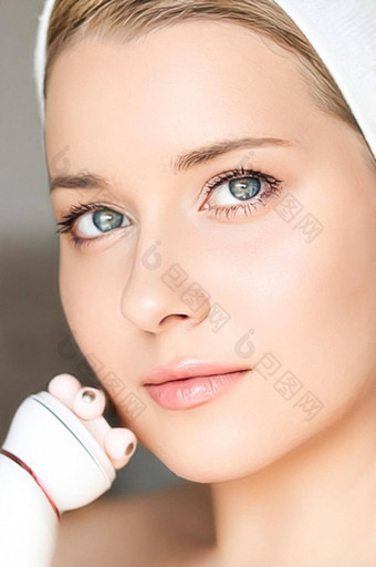 抗衰老美容美治疗产品女人脸轮廓按摩辊设备整容过程护肤品例程