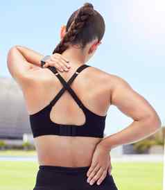 健身女人回来疼痛脊柱受伤脖子问题体育培训体育场在户外运动员骨折健康紧急脊柱侧凸风险锻炼锻炼身体压力肌肉瘀伤