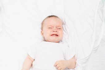 婴儿哭婴儿床婴儿牙齿初期绞痛婴儿饿了婴儿