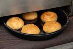 新鲜烤热汉堡面包工业烤箱
