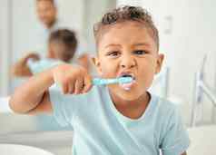 肖像学习孩子清洁刷牙牙齿首页浴室牙科护理牙护理口服健康早....例程孩子发展生活技能教育孩子牙刷