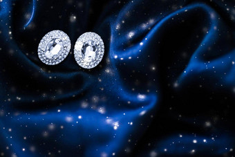 奢侈品钻石<strong>耳环</strong>黑暗蓝色的丝绸雪闪闪发光的假期冬天魔法Jewelery现在