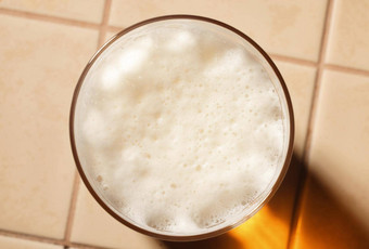 玻璃新鲜的层啤酒白色新鲜的泡沫表格啤酒泡沫前视图泡沫泡沫啤酒