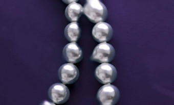 沿海珠宝时尚珍珠项链紫色的水背景魅力风格现在别致的礼物奢侈品Jewelery品牌假期横幅设计