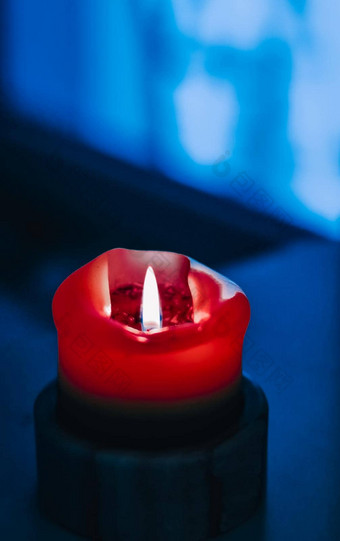 红色的假期蜡烛蓝色的背景奢侈品品牌设计装饰圣诞节年夏娃情人节一天