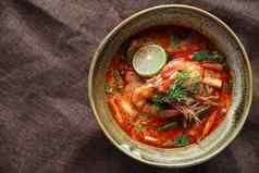 汤姆百胜汤泰国传统的辣的虾汤