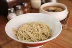 tsukemen拉面汤浸渍日本食物