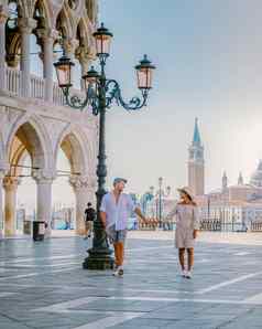 夫妇城市旅行威尼斯视图广场三马可威尼斯意大利