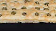 意大利平面包有机用全麦做的完全一样绿色橄榄