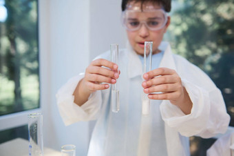 焦点测试管化学物质试剂小学生的手化学类学校实验室科学