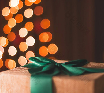 假期情绪节日<strong>大气</strong>包装礼物圣诞节树灯背景