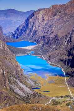 绿松石llanganuco湖科迪勒拉Blanca冰雪覆盖安第斯山脉Ancash秘鲁