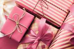 假期礼物包装奢侈品礼物粉红色的礼物盒子惊喜现在生日圣诞节一年情人节一天拳击一天婚礼假期购物美盒子交付