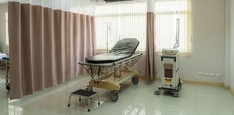 无菌复苏房间装备舒适的病床病人复苏