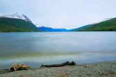 融化冻湖安第斯山脉景观土地的火ushuaia阿根廷