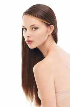 肖像头发美模型女人工作室白色背景角蛋白自然治疗脸头发的护理化妆品美丽的年轻的女摆姿势促进健康