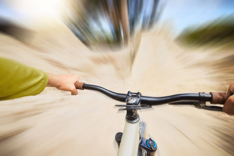观点手速度骑自行车自行车旅行自然路径户外锻炼培训锻炼比赛自由体育冒险自行车骑自行车的人快旅程健身锻炼模糊