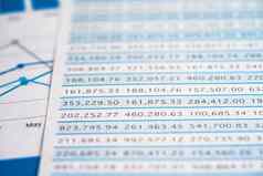 电子表格表格纸铅笔金融发展银行账户统计数据投资分析研究数据经济交易办公室报告业务公司概念