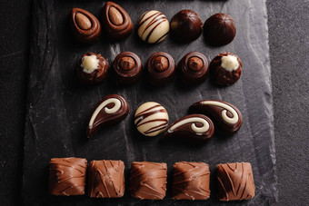 巧克力糖果馅料甜蜜的食物背景混合匹配集糖果巧克力馅料甜蜜的食物背景复制空间