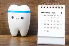 2月每月桌子上日历一年模型牙木表格