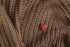装饰红色的心米色针织纹理背景情人节一天庆祝活动爱概念