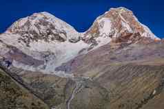 华斯卡兰山山丘科迪勒拉Blanca冰雪覆盖安第斯山脉Ancash秘鲁