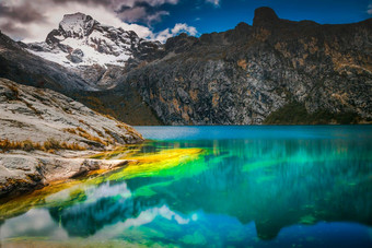 绿松石<strong>油条</strong>湖科迪勒拉Blanca冰雪覆盖安第斯山脉Ancash秘鲁