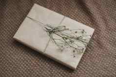 礼物盒子工艺纸装饰花