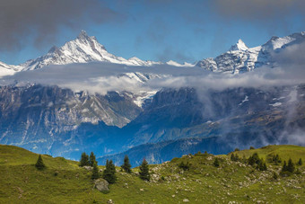 有雾的艾格峰》剧组谷冰雪覆盖伯恩瑞士阿尔卑斯山脉瑞士