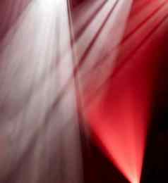 背景红色的光阶段聚光灯投影仪
