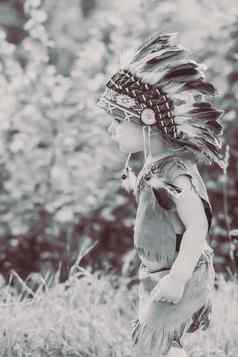 复古的照片可爱的孩子穿着传统的美国服装