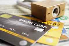 信贷卡密码关键锁安全金融业务概念