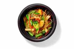 传统的中国人大米面条搅拌炸虾贻贝鱿鱼蔬菜