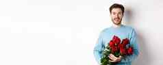 浪漫的的男朋友带美丽的花束红色的玫瑰情人节一天日期女朋友爱站充满激情的白色背景