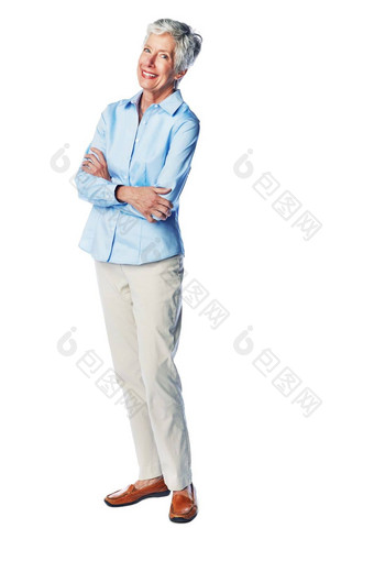 肖像放松高级女人工作室微笑快乐的摆姿势白色背景上了年纪的模型夫人享受退休骄傲满意退休生活方式孤立的